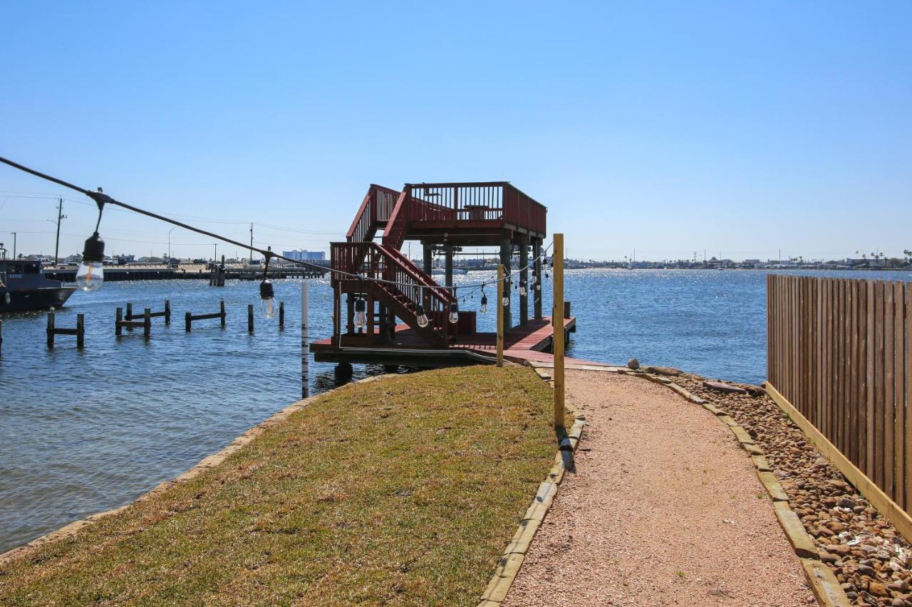 Pool Days And Dock Nights Villa Galveston Kültér fotó