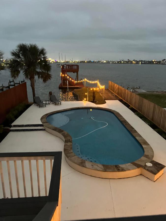 Pool Days And Dock Nights Villa Galveston Kültér fotó